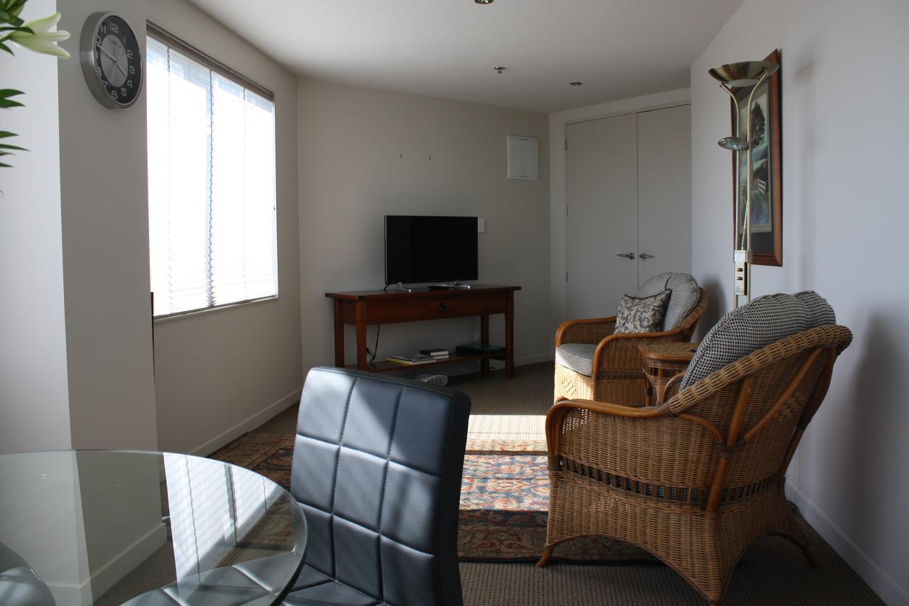 Top Of The Town Bed & Breakfast Tauranga Exterior photo